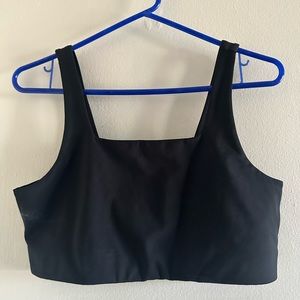 Girlfriend Collective Tommy cropped bra